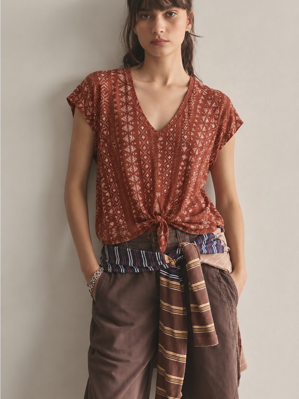 192. Tie-Front V-Neck Tee in Rust with Geometric Print